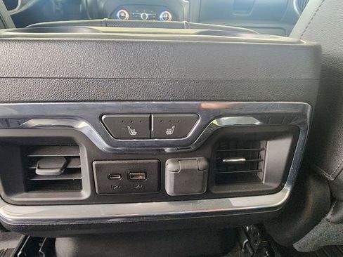 Used 2019 GMC Sierra 1500 AT4 w/ Technology Package AWD/4WD image 23