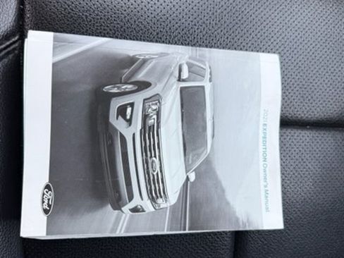 Used 2021 Ford Expedition XLT image 37