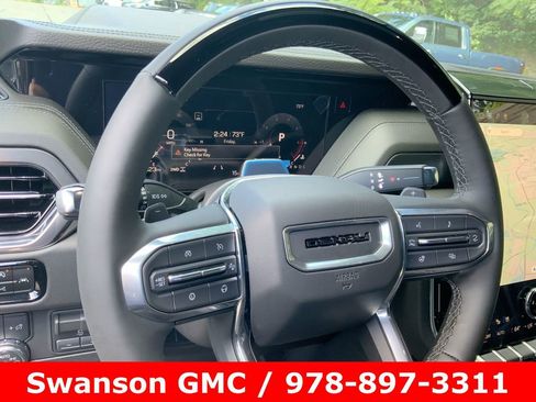 New 2025 GMC Yukon Denali w/ Denali Reserve Package image 35