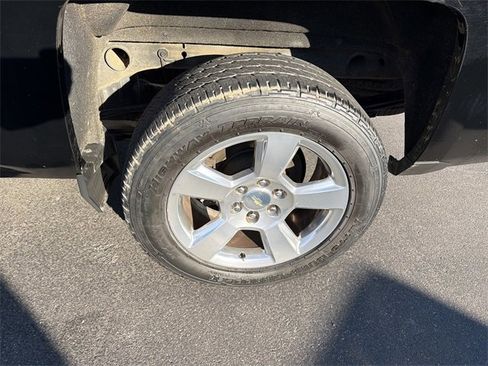 Used 2018 Chevrolet Silverado 1500 LT w/ All Star Edition image 7