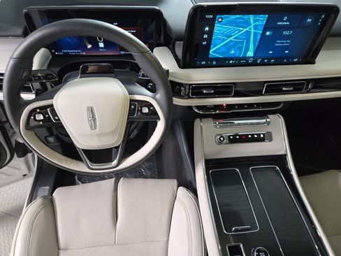 New 2026 Lincoln Aviator Reserve AWD/4WD image 17
