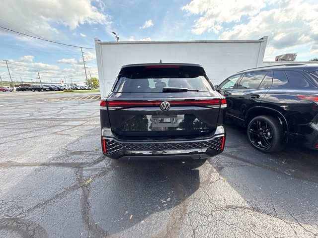 New 2026 Volkswagen Tiguan SE R-Line AWD/4WD image 6