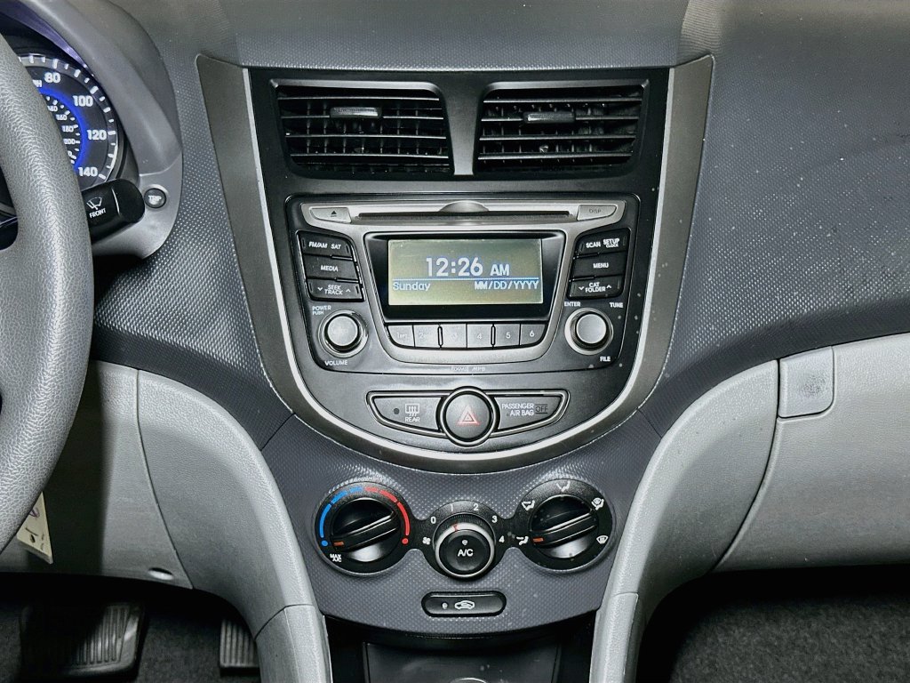 Used 2017 Hyundai Accent SE FWD image 12