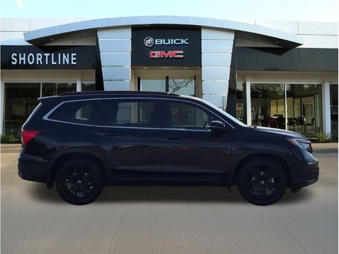 Used 2022 Honda Pilot Special Edition image 2