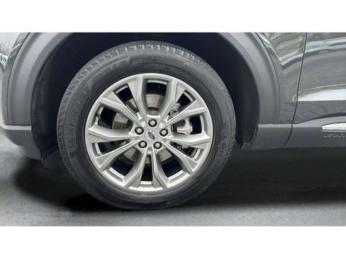 Used 2022 Ford Explorer Limited image 24