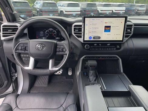 Used 2025 Toyota Tundra Platinum w/ TRD Off-Road Package AWD/4WD image 4
