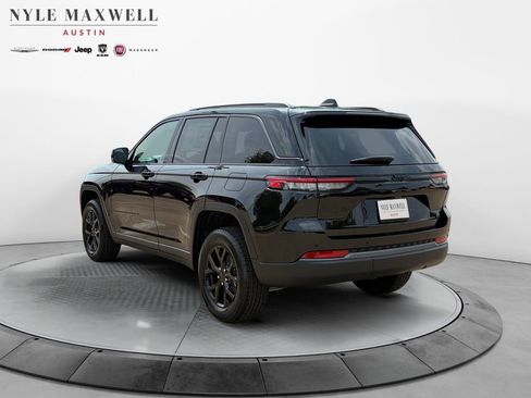 New 2026 Jeep Grand Cherokee Altitude RWD image 14