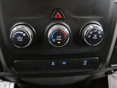 Used 2016 RAM 2500 Tradesman w/ Chrome Appearance Group image 28