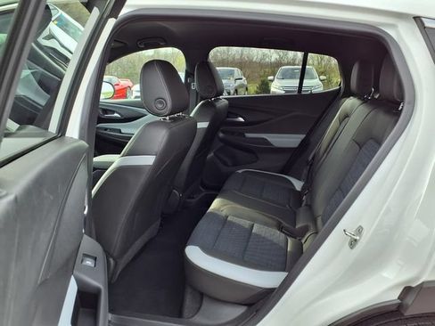 Used 2024 Buick Envista Preferred w/ Convenience I Package FWD image 79