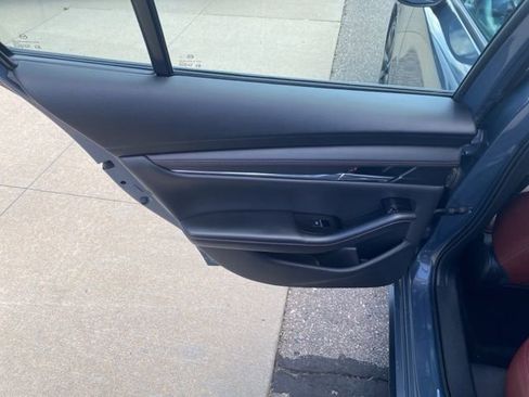 Used 2024 MAZDA MAZDA3 s image 23