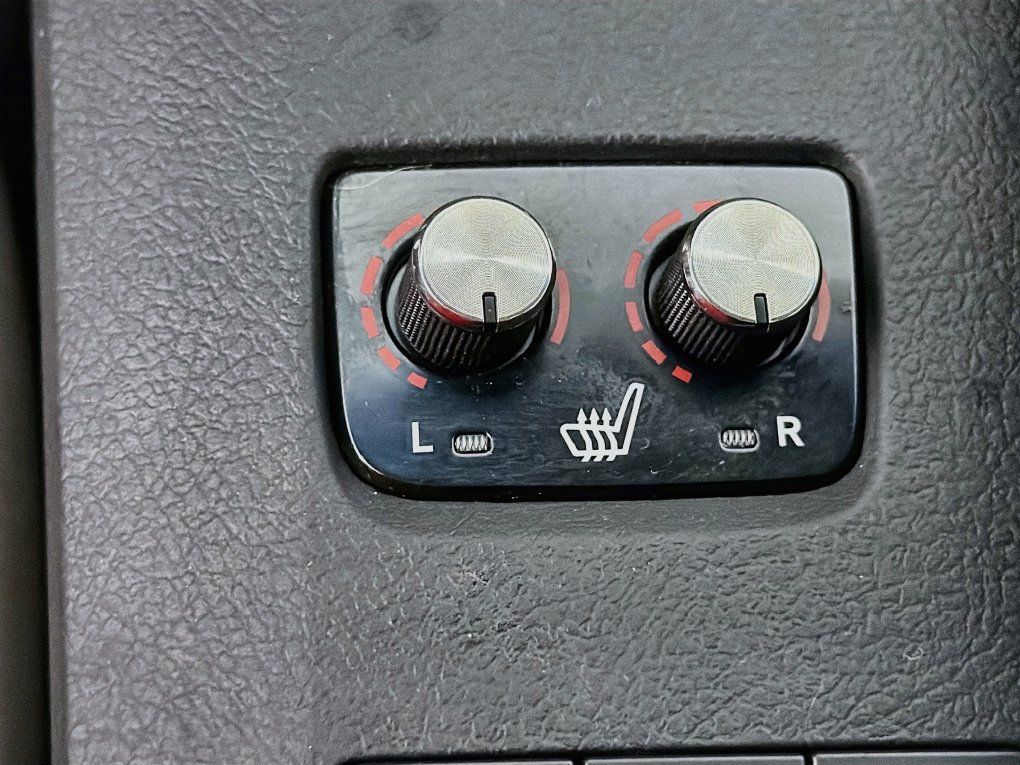 Used 2016 Toyota Avalon Touring FWD image 25