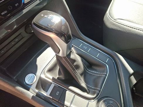 Certified 2023 Volkswagen Tiguan SE image 21
