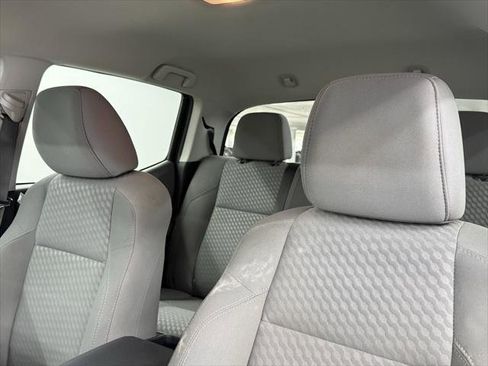 Certified 2022 Toyota Tacoma SR image 17