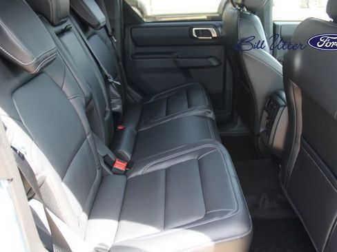 New 2025 Ford Bronco Outer Banks image 9