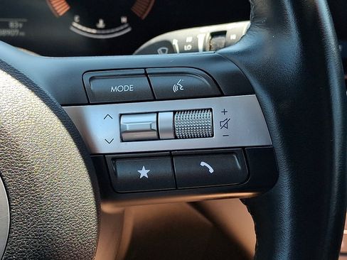 Used 2025 Hyundai Kona SEL FWD image 21