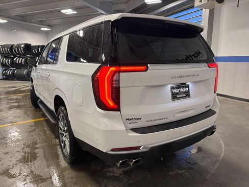 Used 2025 GMC Yukon XL Denali image 7