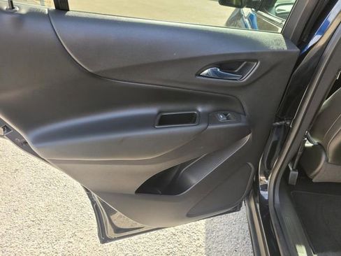 Used 2021 Chevrolet Equinox LT image 15