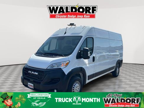 Used 2024 RAM ProMaster 2500 w/ Convenience Group image 3