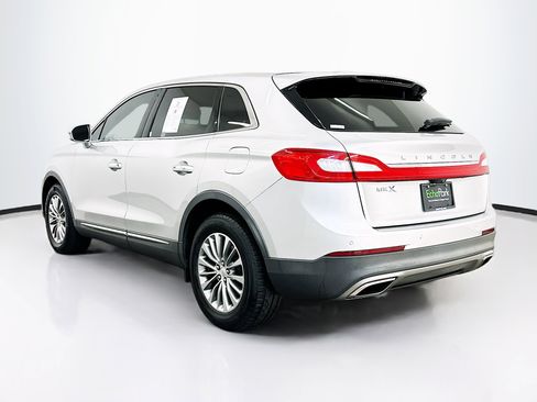 Used 2017 Lincoln MKX Select w/ Select Plus Package FWD image 5