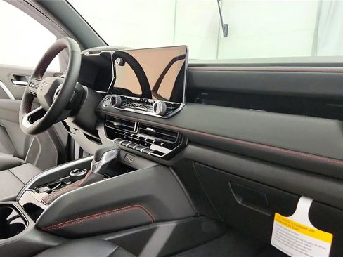 New 2026 Chevrolet Colorado Z71 w/ Technology Package image 36