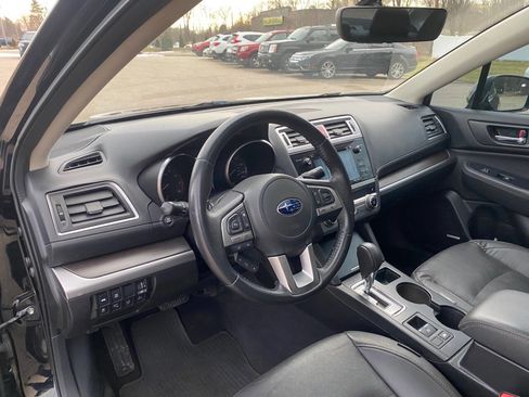 Used 2017 Subaru Legacy 2.5i Limited image 9