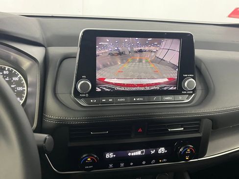 Used 2026 Nissan Rogue SV image 19