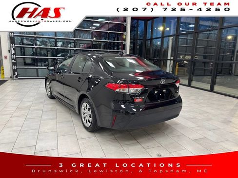 Used 2024 Toyota Corolla LE image 3