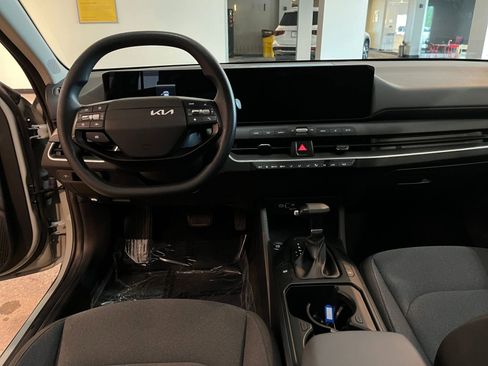 Used 2025 Kia K4 FWD image 34