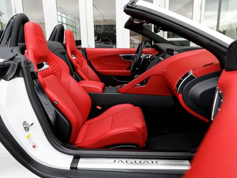 Used 2024 Jaguar F-TYPE R-Dynamic image 35