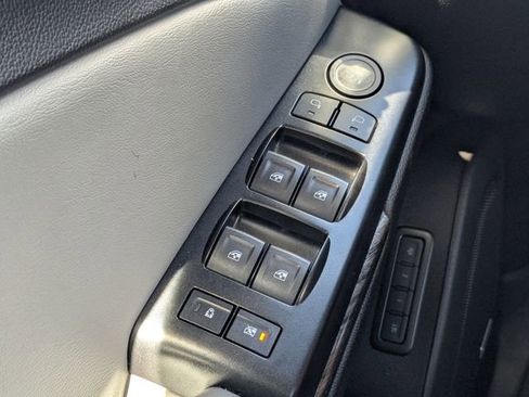 Used 2019 Chevrolet Tahoe LT image 25