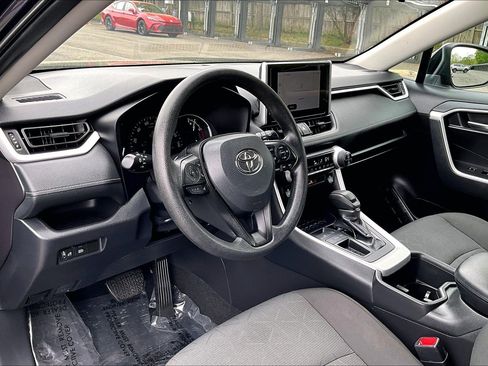 Used 2024 Toyota RAV4 XLE image 13