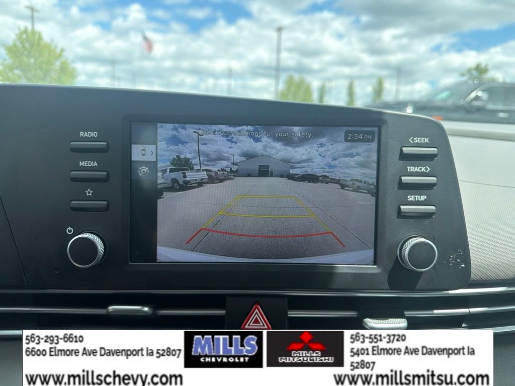 Used 2025 Hyundai Elantra Hybrid FWD image 16