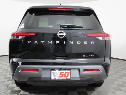 New 2026 Nissan Pathfinder SL AWD/4WD image 18