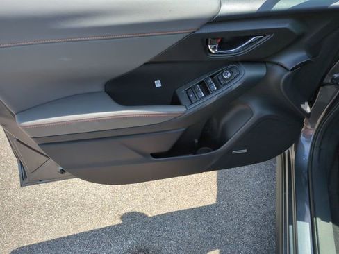 New 2025 Subaru Crosstrek 2.5i Limited w/ Crosstrek Mirror Package image 12