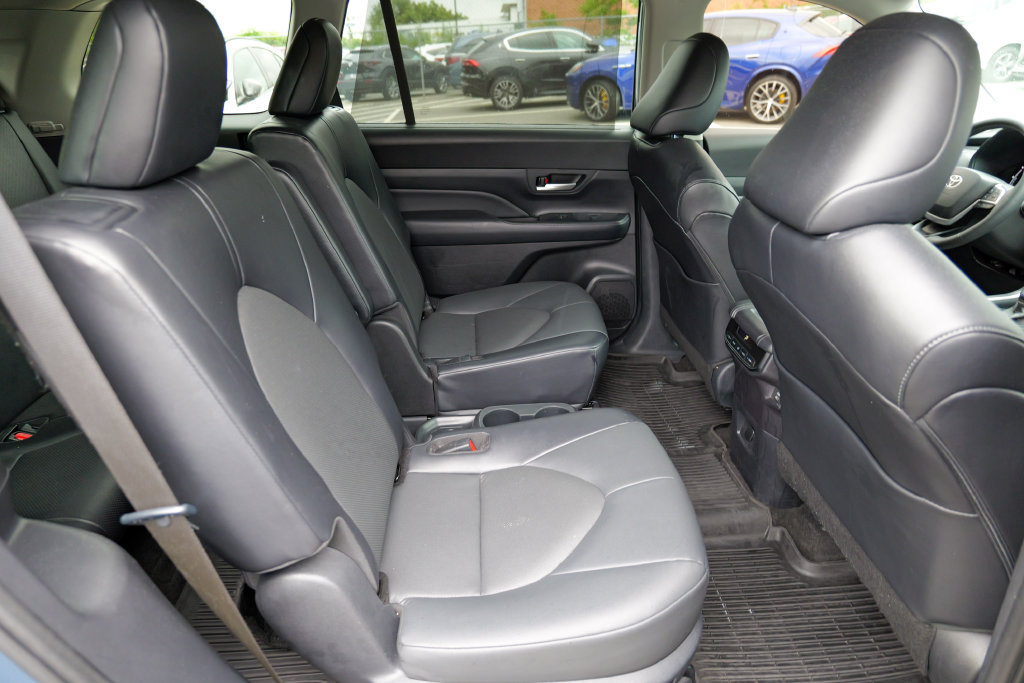 Used 2024 Toyota Grand Highlander AWD image 31