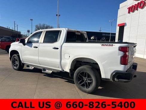 Used 2021 Chevrolet Silverado 1500 LT Trail Boss w/ Convenience Package II image 6