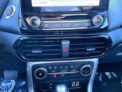 Certified 2020 Ford EcoSport Titanium image 16