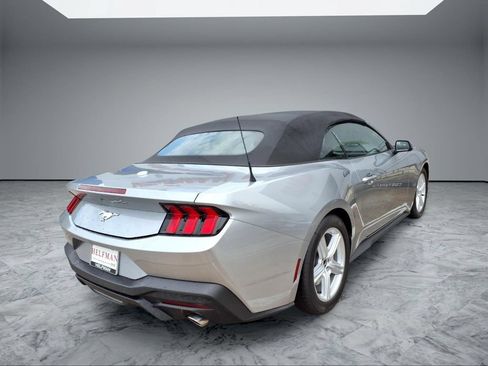 Used 2026 Ford Mustang Premium RWD image 7