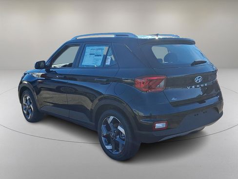 New 2026 Hyundai Venue SEL image 5