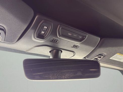 Used 2020 Jeep Wrangler Unlimited Sahara image 23