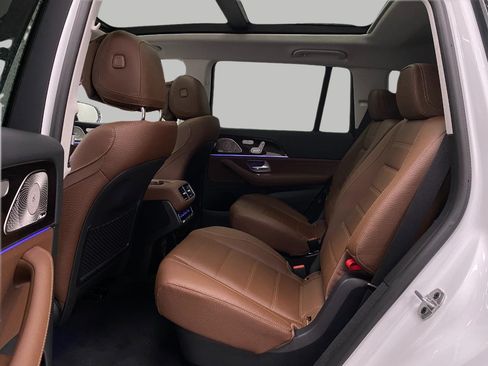 New 2026 Mercedes-Benz GLS 450 4MATIC image 32