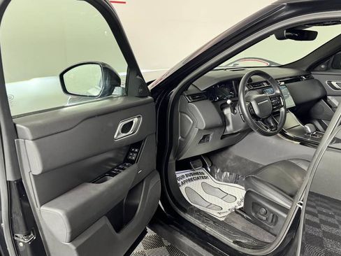 Used 2025 Land Rover Range Rover Velar Dynamic SE AWD/4WD image 11