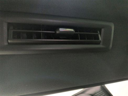 Used 2024 Chevrolet Tahoe Z71 w/ Luxury Package image 22