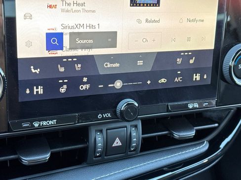 Used 2025 Lexus NX 350h AWD w/ Premium Package image 17