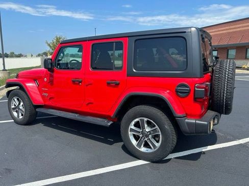 Used 2020 Jeep Wrangler Unlimited Sahara w/ Dual Top Group AWD/4WD image 7