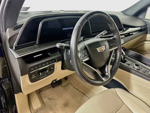 Certified 2024 Cadillac Escalade Premium Luxury w/ Performance Package AWD/4WD image 10