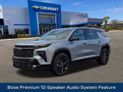 Used 2025 Chevrolet Traverse RS w/ LPO, Floor Liner Package image 4
