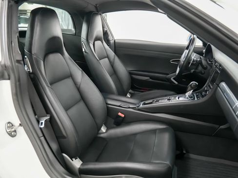 Used 2015 Porsche 911 Targa 4 AWD/4WD image 17