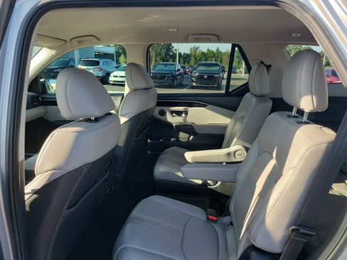 Used 2023 Honda Pilot EX-L image 27
