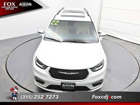 Used 2022 Chrysler Pacifica Pinnacle image 26